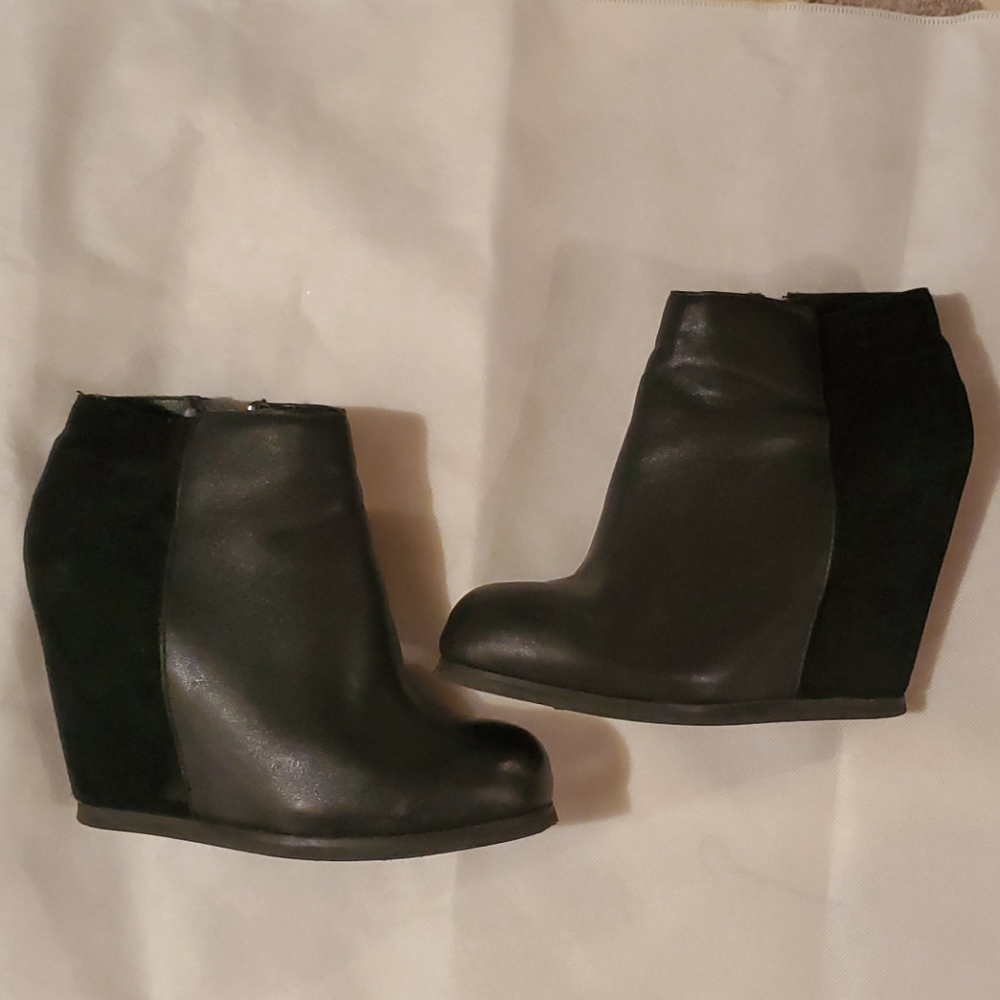 Dolce Vita Booties